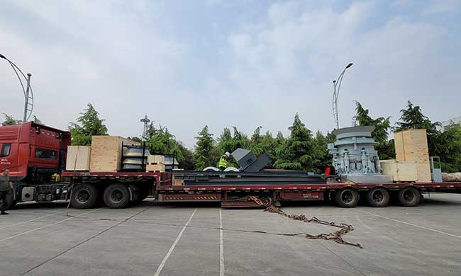 Multi-cylinder hydraulic cone crusher in Russia